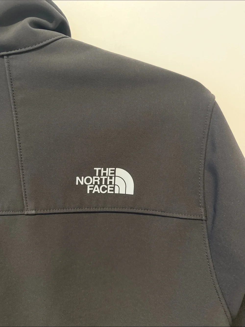 The North Face Apex Bionic Jacket Zip Closure in Black Men's Size Medium
